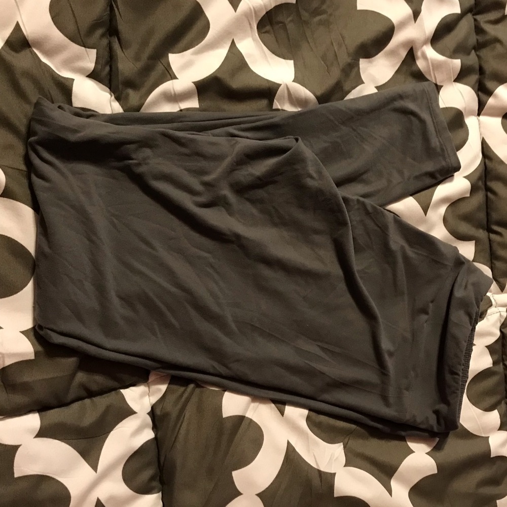 Lularoe tall and curvy leggings
